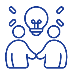 Zwei Personen tauschen Ideen aus – Symbol für Zusammenarbeit und Automation